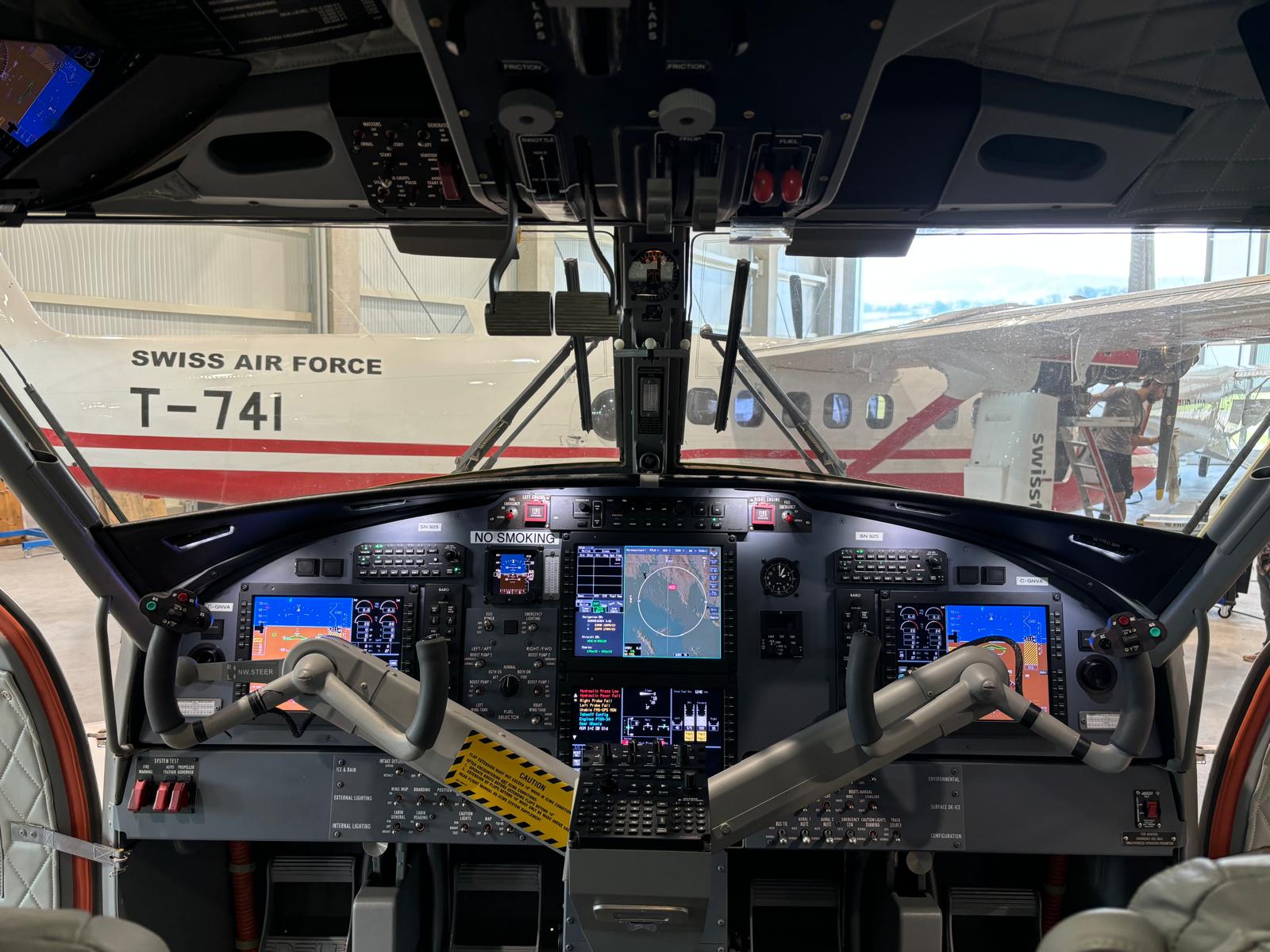 MSN 925 Avionics