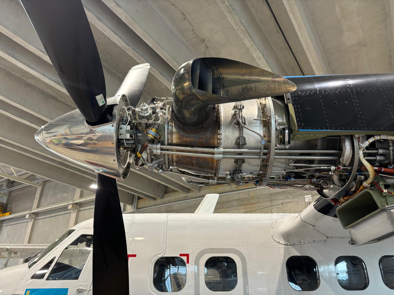 MSN 925 Engine