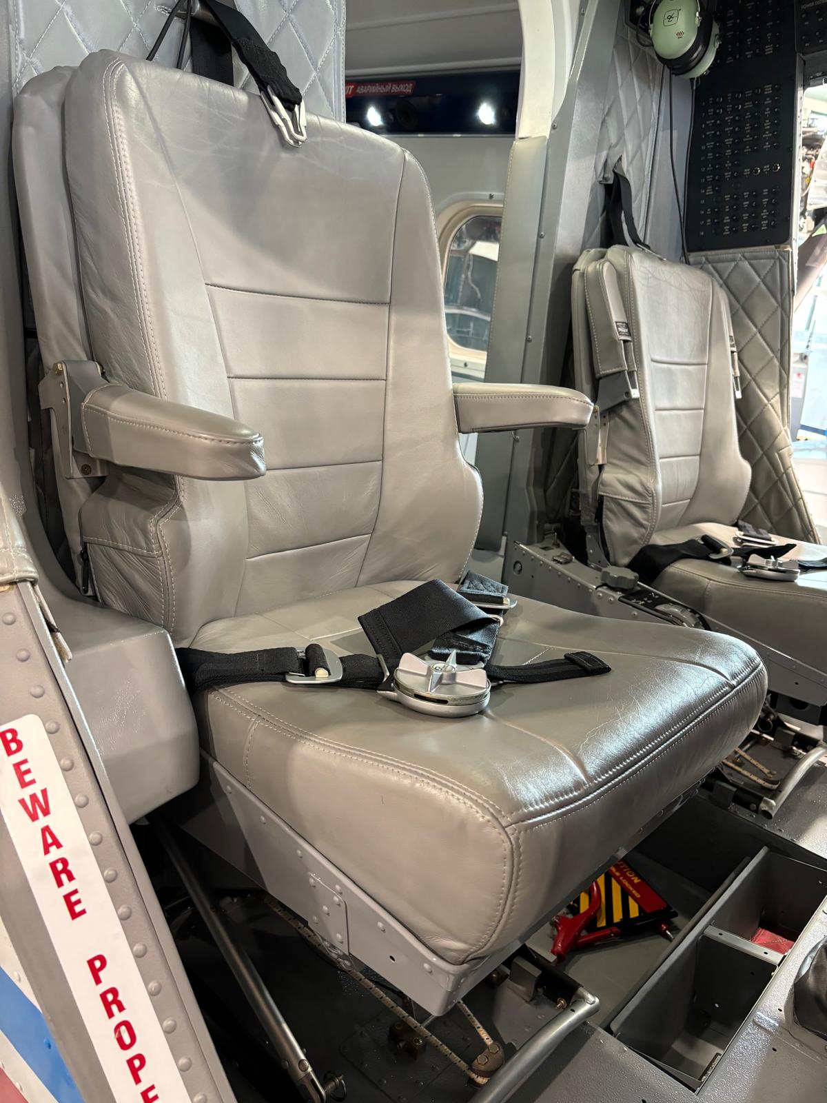 MSN 925 Cockpit Seat